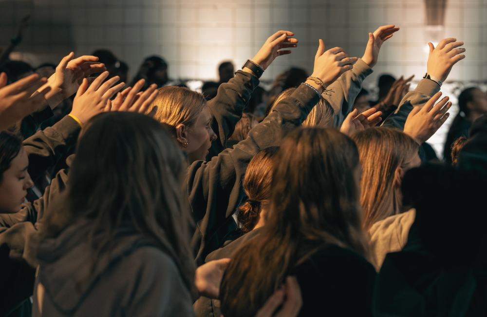 Students connecting at Spring Creek Students
